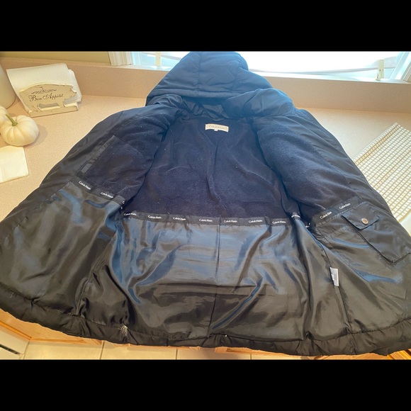 Coat - Picture 8 of 11